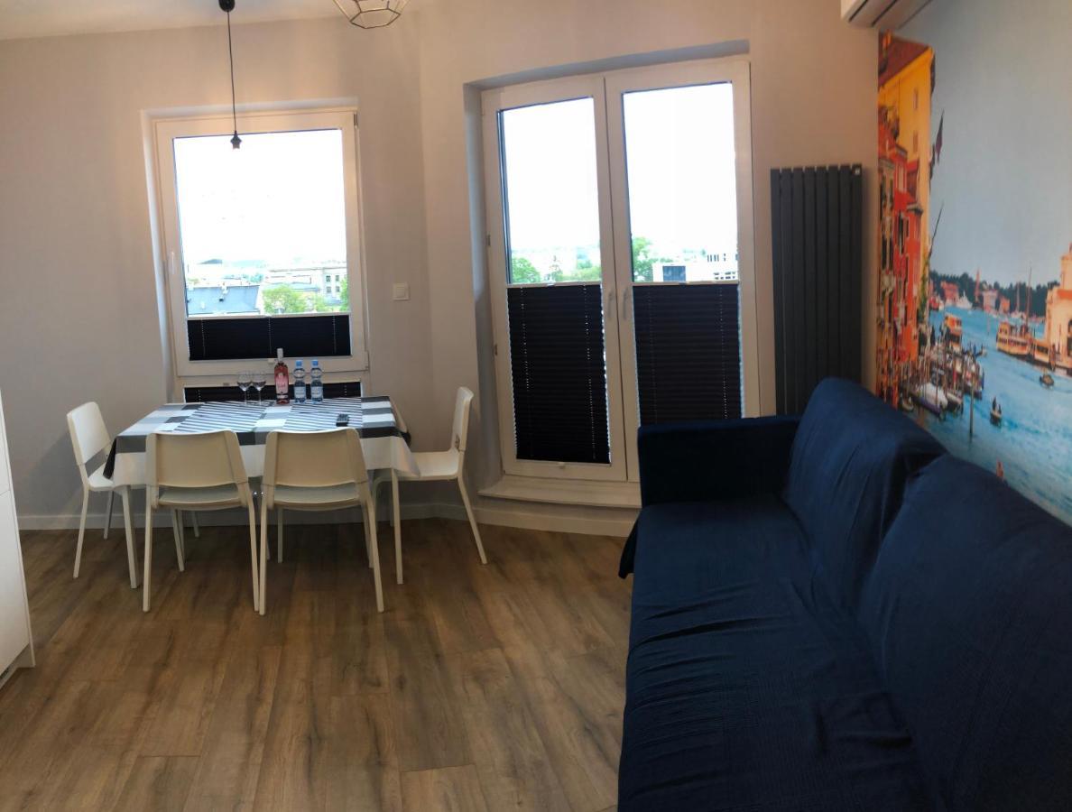Klimatyzowany Apartament Wenecja Z Garazem Podziemnym Kielce Luaran gambar