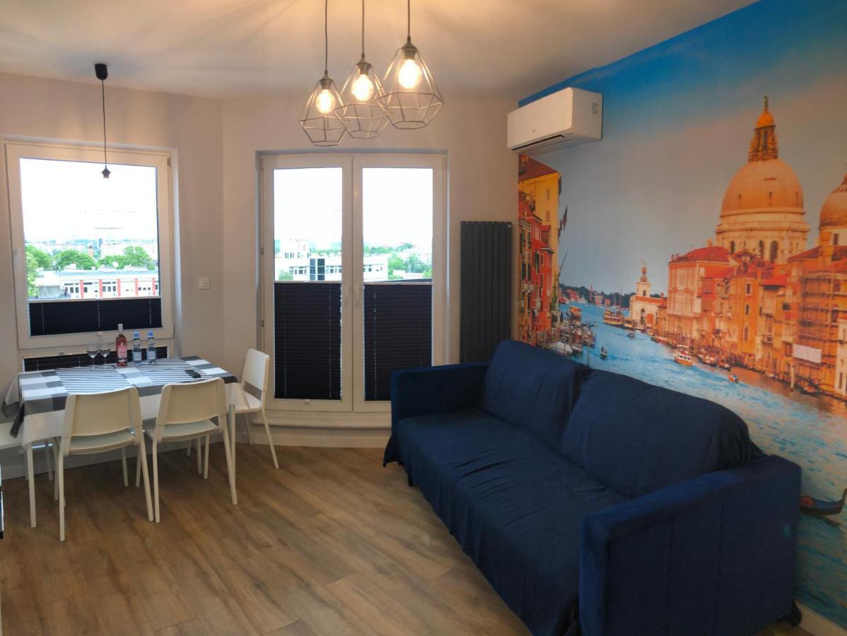 Klimatyzowany Apartament Wenecja Z Garazem Podziemnym Kielce Luaran gambar