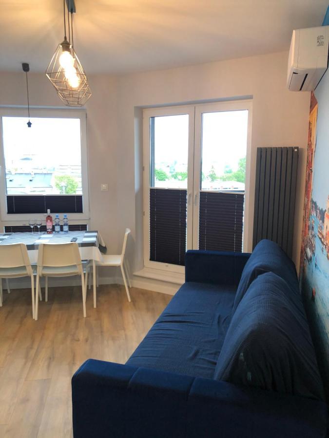 Klimatyzowany Apartament Wenecja Z Garazem Podziemnym Kielce Luaran gambar