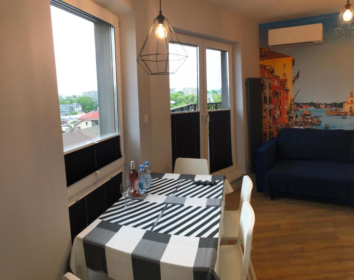 Klimatyzowany Apartament Wenecja Z Garazem Podziemnym Kielce Luaran gambar