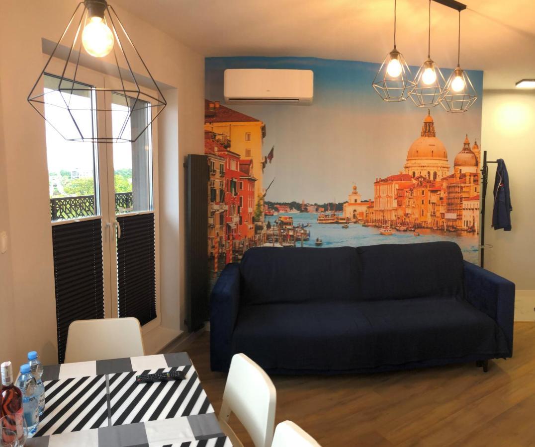 Klimatyzowany Apartament Wenecja Z Garazem Podziemnym Kielce Luaran gambar
