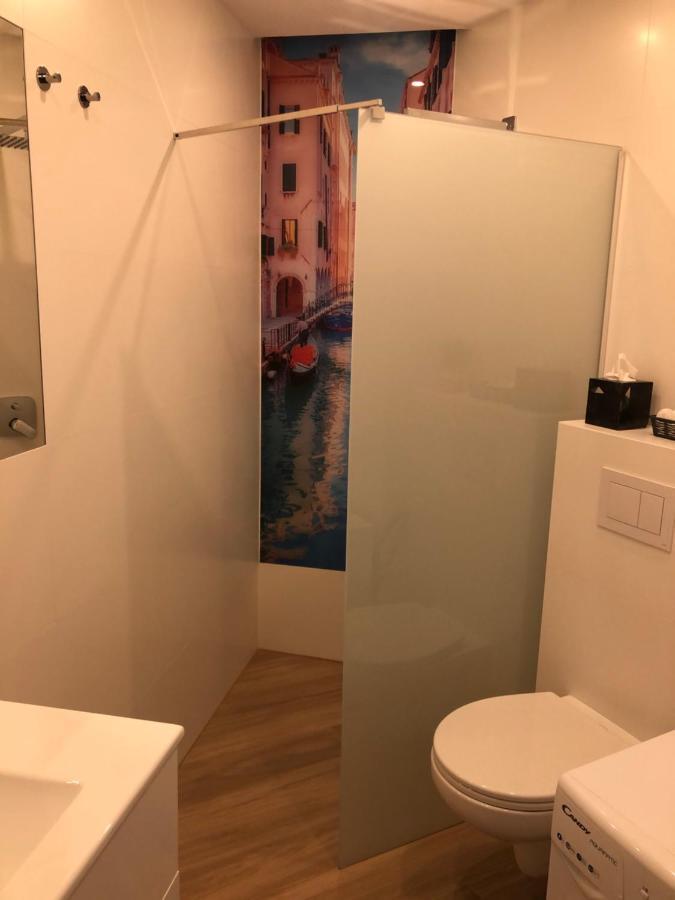 Klimatyzowany Apartament Wenecja Z Garazem Podziemnym Kielce Luaran gambar